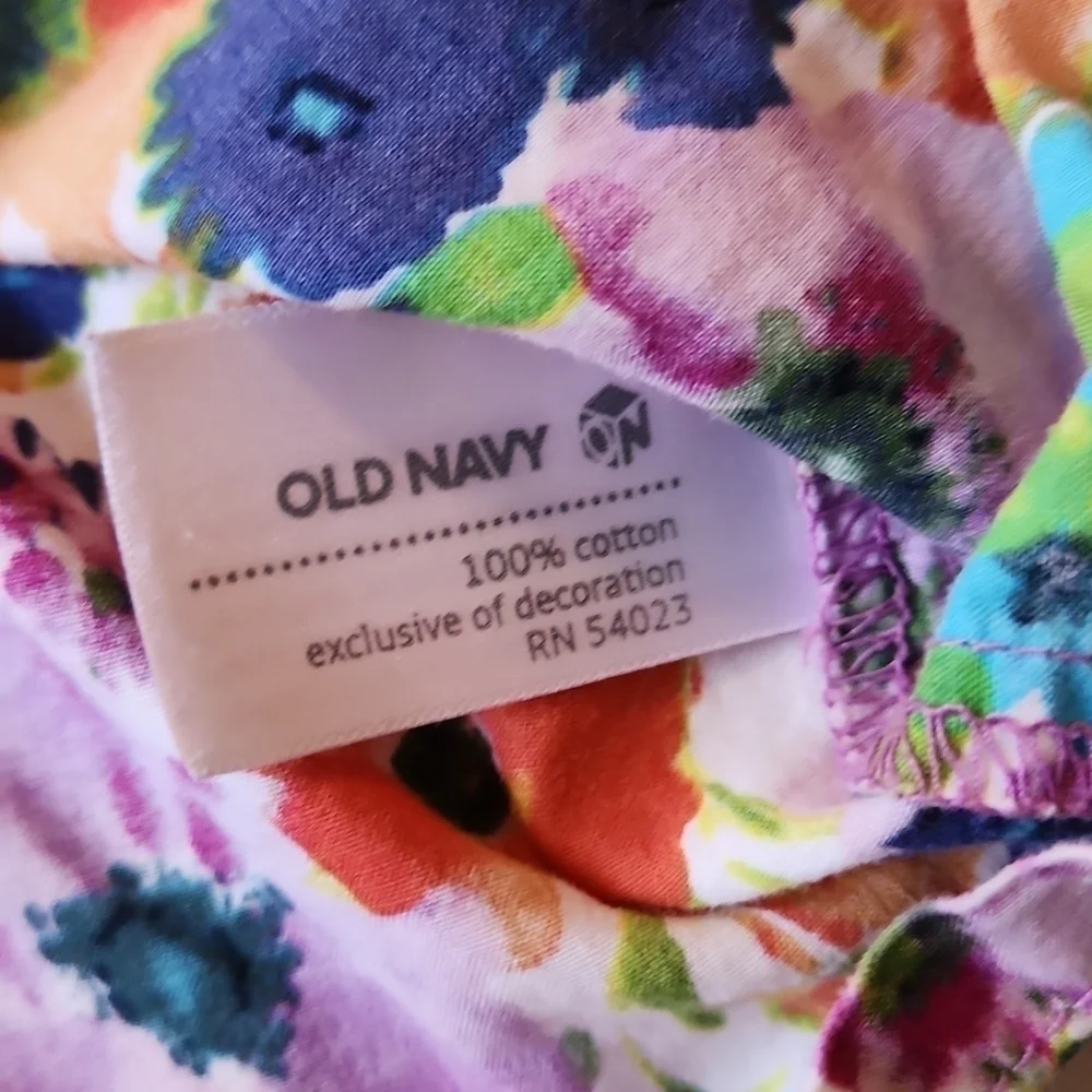 Old Navy floral top with Carter light denim shorts 2T
